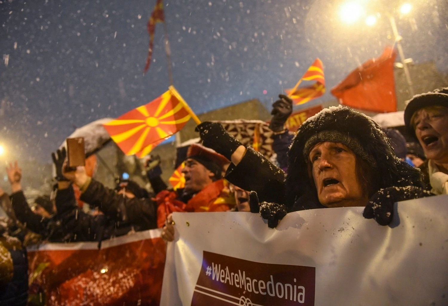 Στάζουν μίσος οι Σκοπιανοί κατά της Ελλάδας: «Θεία δίκη η πυρκαγιά στο Μάτι» – Δείχνουν τον πραγματικό τους εαυτό